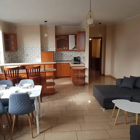 Apartmán Duzy Przestronny Z Darmowym Parkingiem I Dwoma Balkonami Varšava