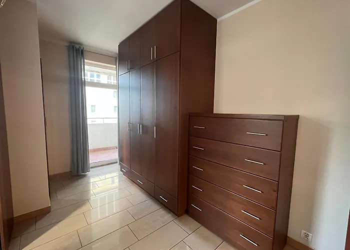 Duzy Przestronny Z Darmowym Parkingiem I Dwoma Balkonami